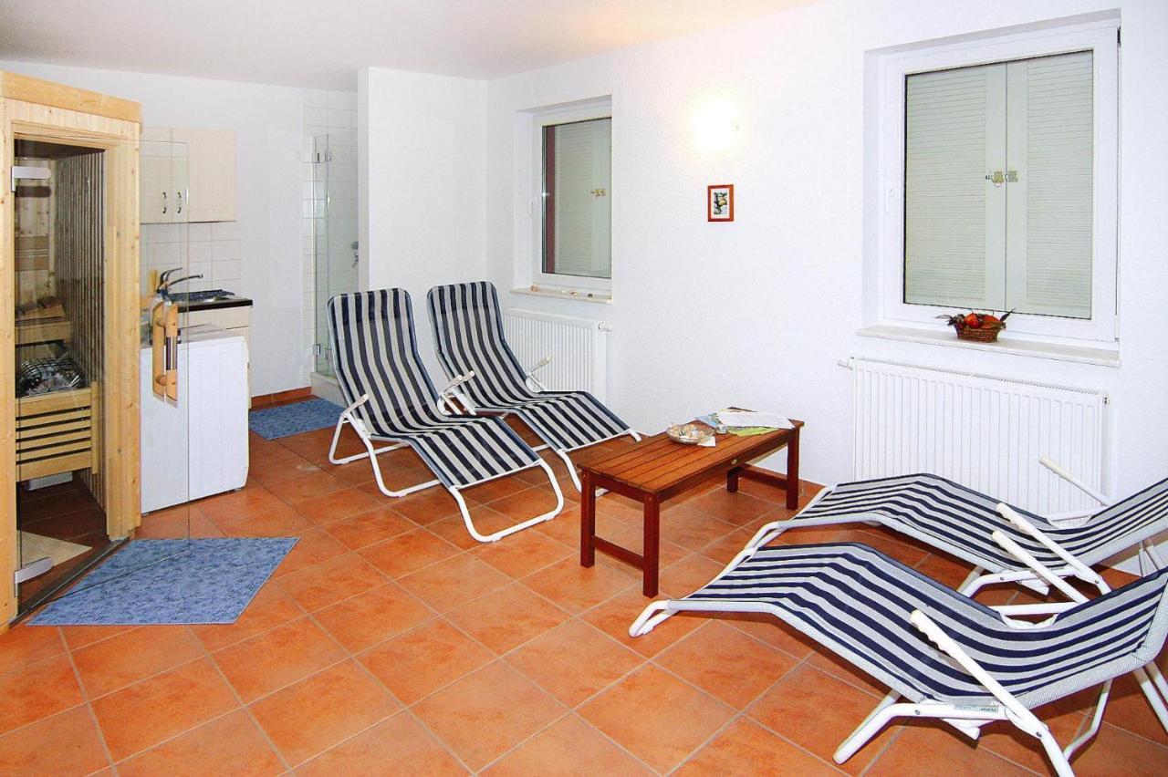 Inviting Holiday Home With Garden Trassenheide Kültér fotó